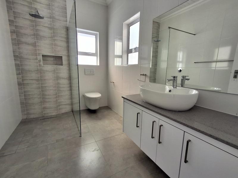 3 Bedroom Property for Sale in Golden Mile Western Cape